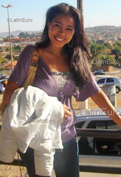 Date this fun Brazil girl Sueli from Araguaina B1417