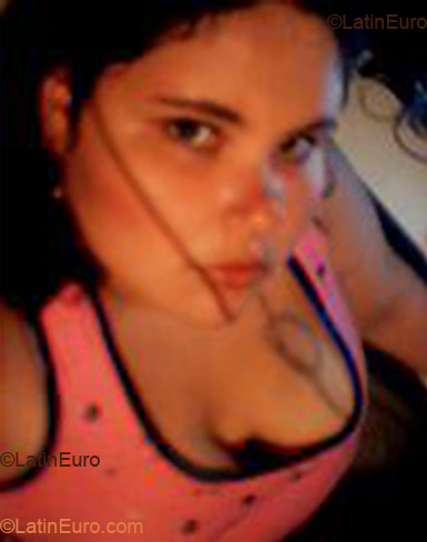 Date this voluptuous Brazil girl Kelen from  B1446