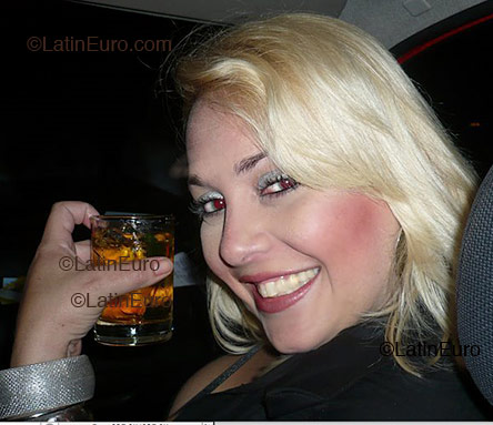 Date this georgeous Brazil girl Bruna from Gama B1508