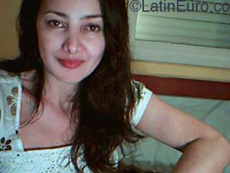 Date this cute Brazil girl Fabiana from Porto Alegre B1509