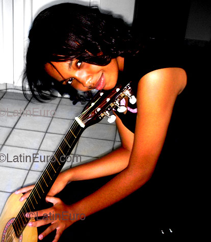 Date this foxy Brazil girl Lidia from Parnamirim B1527