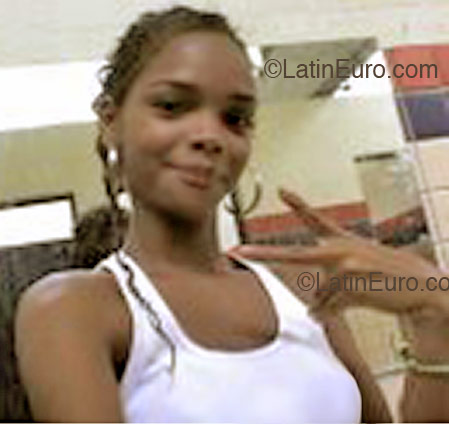 Date this funny Brazil girl Monique from Paulista B1605