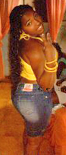 Date this voluptuous Brazil girl Marcelle from Rio de Janeiro B1656