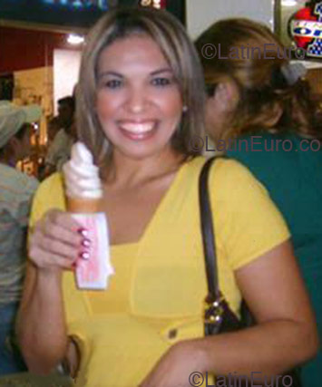 Date this good-looking Brazil girl Lucivania from Goiania B1683