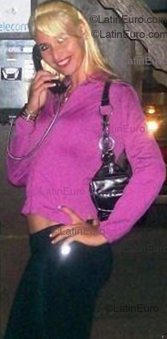 Date this sultry Brazil girl Graciela from Canoas B1685