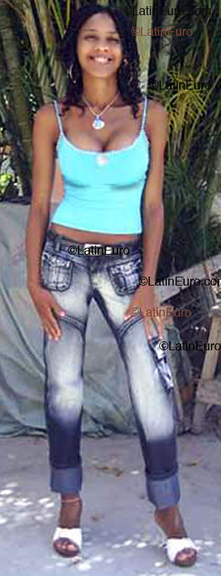 Date this sultry Brazil girl Miriene from Dias D'avila B1729