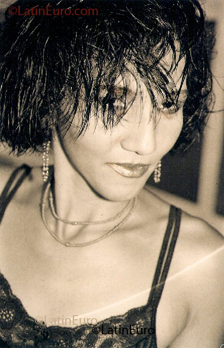 Date this pretty Brazil girl Rute from Salvador B1775