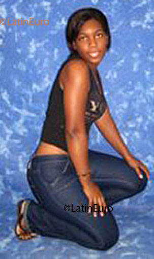 Date this georgeous Brazil girl Lilia from  B1794