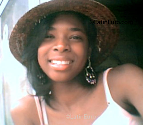 Date this beautiful Brazil girl Juliana from Nova Iguacu B1795