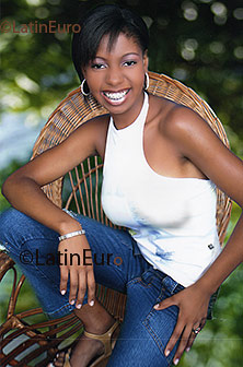 Date this attractive Brazil girl Simone from Belo Horizonte B1808