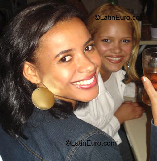 Date this funny Brazil girl Rebeca from Jequie B1852