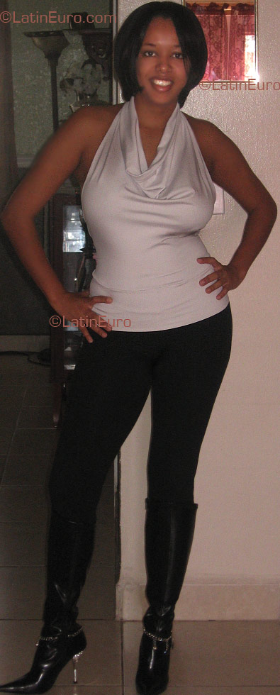 Date this foxy Brazil girl Keila from  B1905