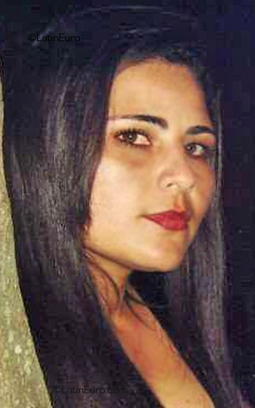 Date this nice looking Brazil girl Jussara from  B1912