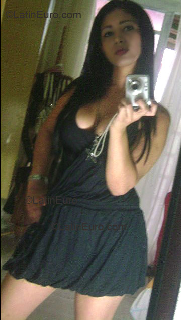 Date this tall Brazil girl Shirley from Londrina B1928