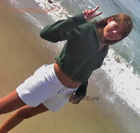 Date this stunning Brazil girl Flaviane from  B1976