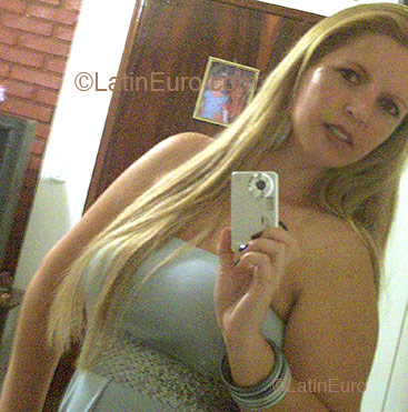 Date this voluptuous Brazil girl Priscila from Sao Paulo B2092