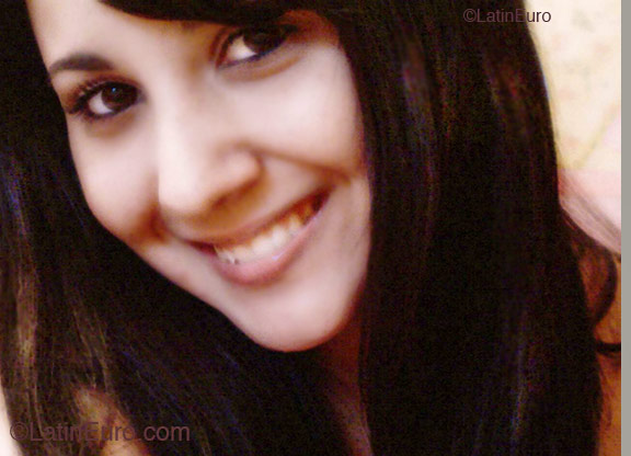 Date this good-looking Brazil girl Laura from Sao Paulo B2139