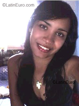 Date this happy Brazil girl Laiana from  B2194