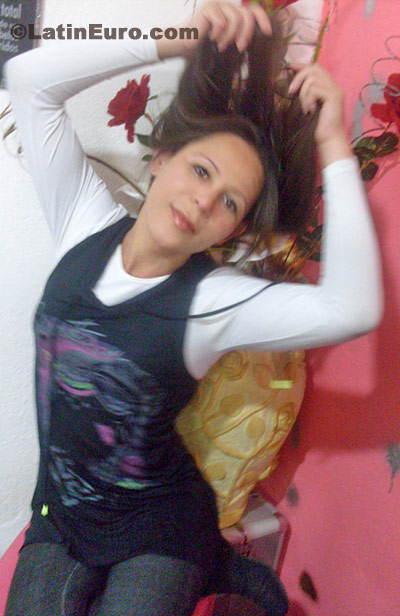 Date this pretty Brazil girl Hellen from Santo Andre B244