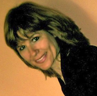 Date this pretty Brazil girl Susi from  B2481