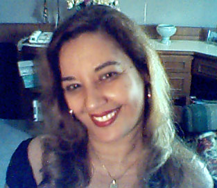 Date this sensual Brazil girl Lucelena from  B2510