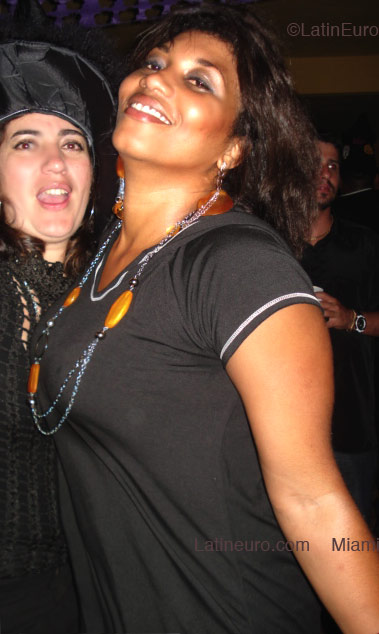 Date this funny Brazil girl Adriana from Macae B2523