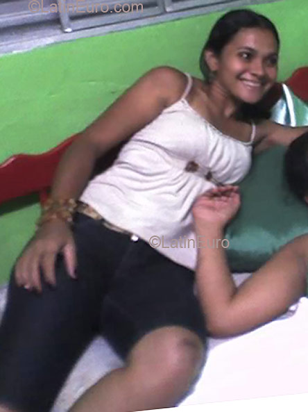 Date this beautiful Brazil girl Simone from SANTA INES B2733