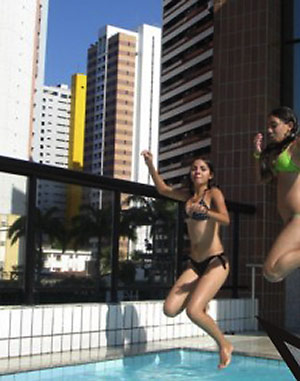 Date this hard body Brazil girl Gabriela from ICAPUI B2768