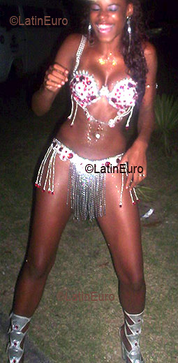 Date this passionate Brazil girl Adelaide from ESPIRITO SANTO B2807