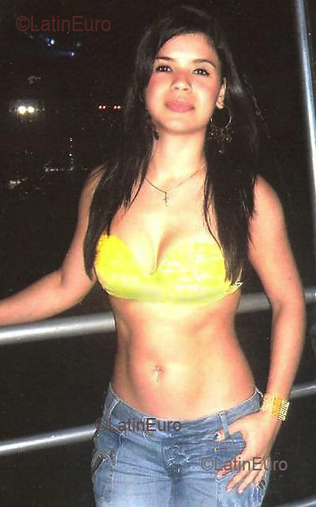 Date this hot Brazil girl Viviane from BELEM B2810