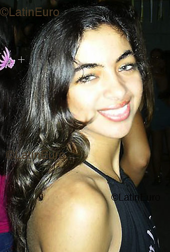 Date this sultry Brazil girl Nayanna from SANTA INES B2912