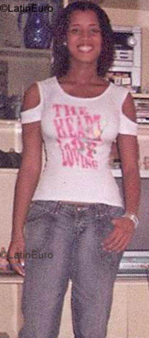 Date this passionate Brazil girl Milena from SALVADOR B2920