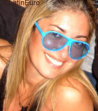 Date this delightful Brazil girl Karyne from BELO HORIZONTE B2948