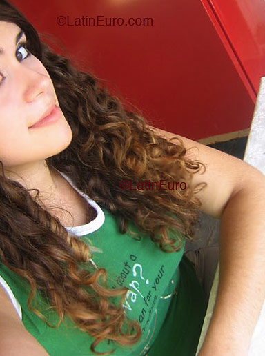 Date this voluptuous Brazil girl Silvia from TEOFILO OTONI B3031