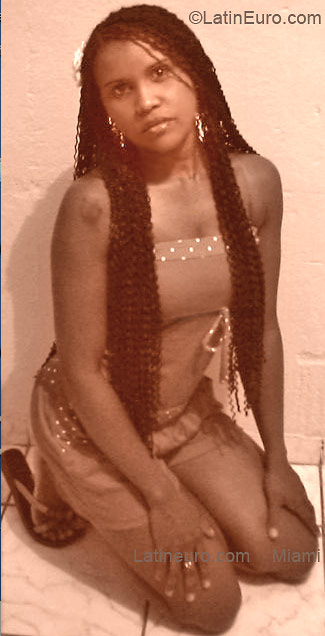 Date this tall Brazil girl Roselea from VILA VELHA B3067