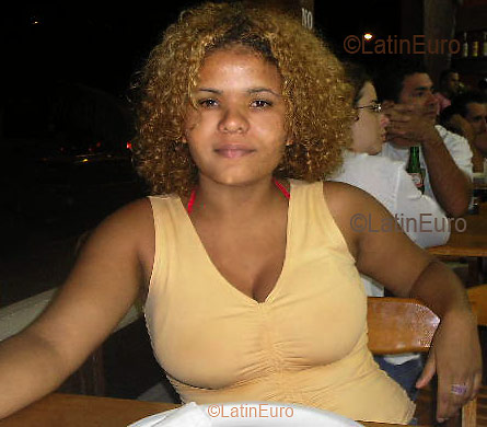 Date this stunning Brazil girl Cristiana from SAO PAULO B3152