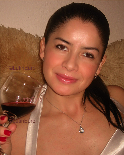 Date this fun Brazil girl Carmen from CAMPINAS B3203