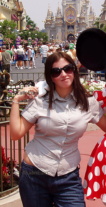 Date this georgeous Brazil girl Tiane from SAO PAULO B3227