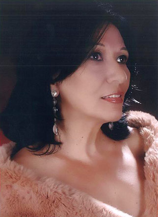 Date this tall Brazil girl Vania from  B3271