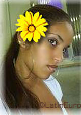 Date this nice looking Brazil girl Denise from BRASILIA B3499
