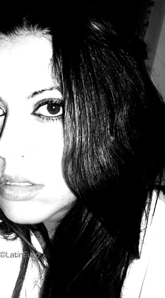 Date this cute Brazil girl Viviane from BRASILIA B3514