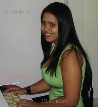 Date this lovely Brazil girl Denise from SAO LUIS B3594