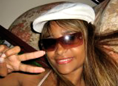 Date this attractive Brazil girl Luciana from BRASILIA B3643