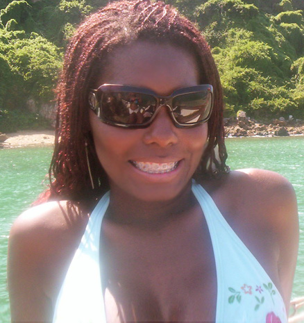 Date this funny Brazil girl Valeria from COSMOPOLIS B3682