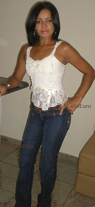 Date this good-looking Brazil girl Marilene from  B3765