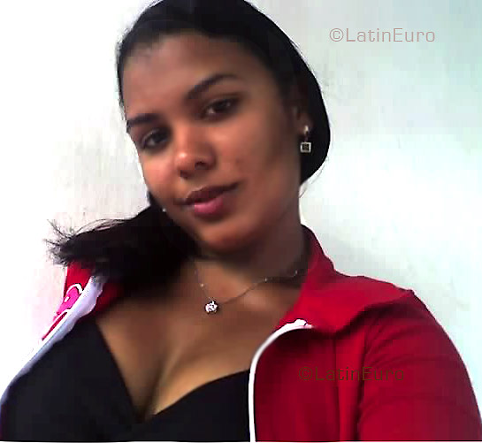 Date this exotic Brazil girl Yallen from  B3816