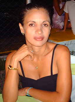 Date this sensual Brazil girl Ione from MACARANI B3817