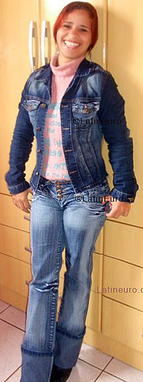 Date this young Brazil girl Evelin from SAO PAULO B3932