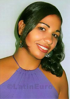 Date this athletic Brazil girl Roseli from Salvador B397