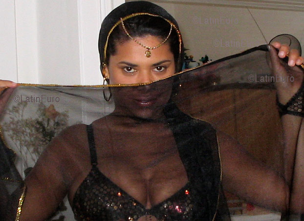 Date this georgeous Brazil girl Eliana from PORTELA B3984